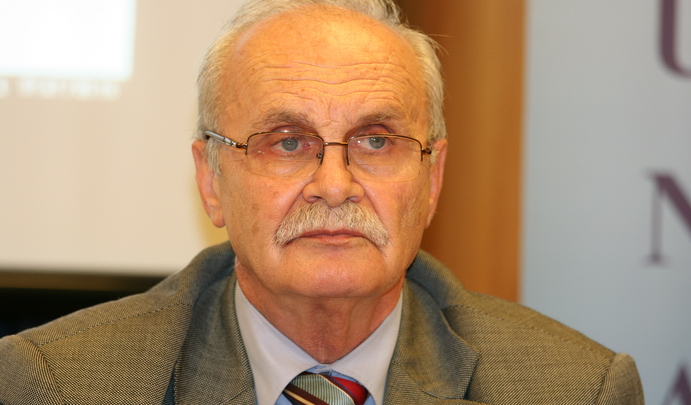 Dr. Alexandru Brezoescu